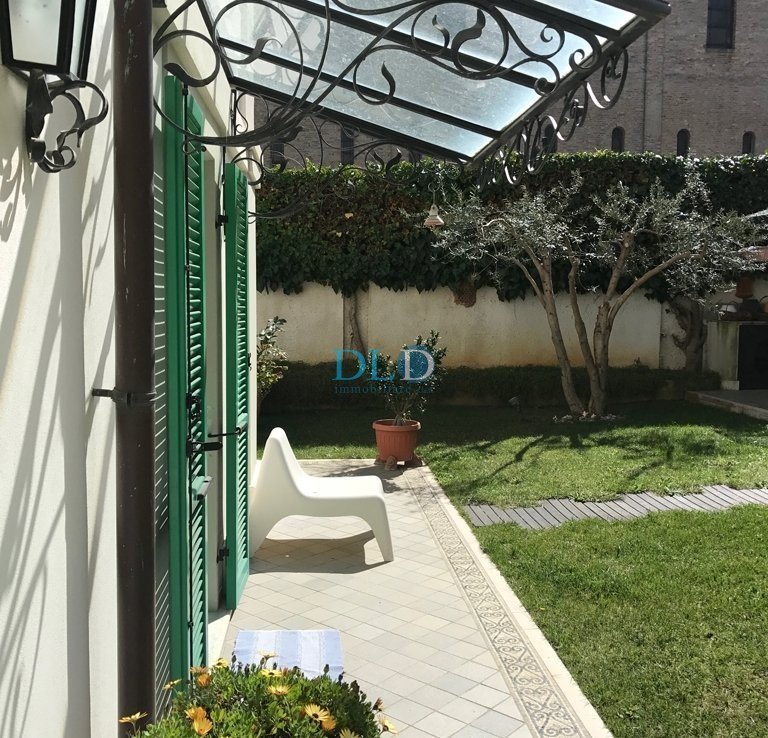 Splendida villa a Pescara zona pineta Dannunziana - DLD Immobiliare s.a.s.