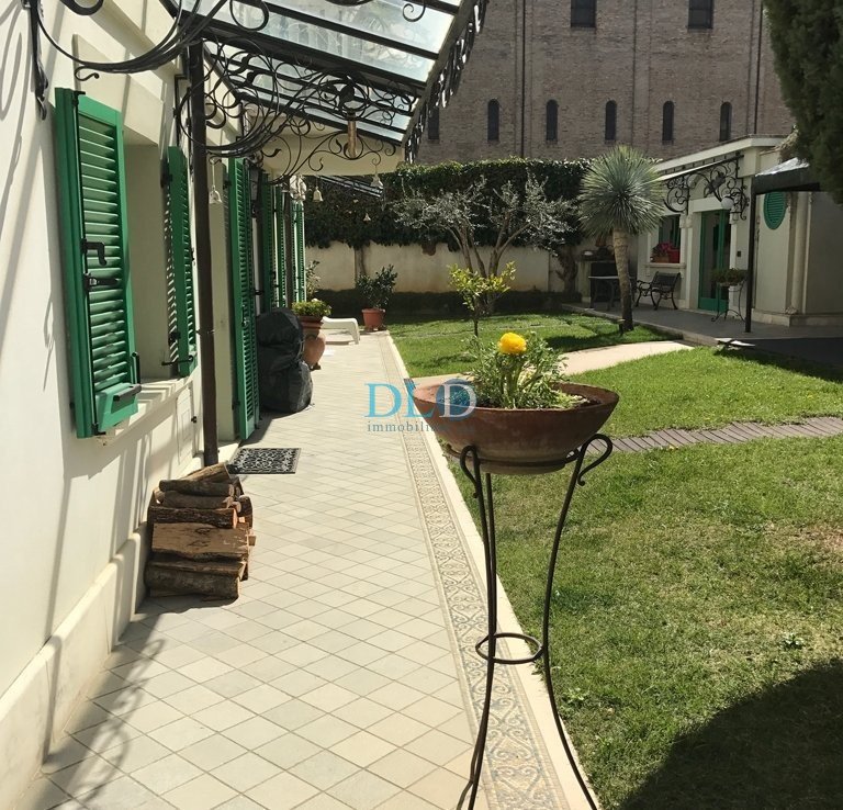 Splendida villa a Pescara zona pineta Dannunziana - DLD Immobiliare s.a.s.